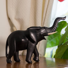 Charger l'image dans la galerie, Statuette Eléphant Africain - Noir