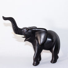 Charger l'image dans la galerie, Statuette Eléphant Africain - Noir