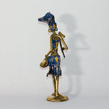 Charger l'image dans la galerie, Statuette Femme Africaine - Daba - Bronze Bleu