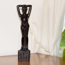 Charger l&#39;image dans la galerie, Statuette Femme Africaine - Mains sur la Tête - Bois
